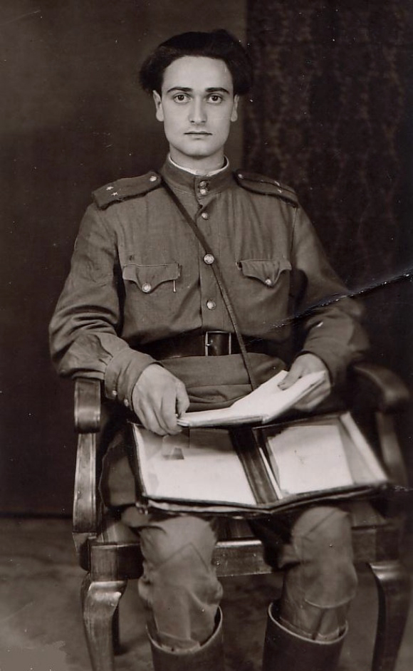 Володимир Гельфанд у період служби в Німеччині. 1945-1946 рр.